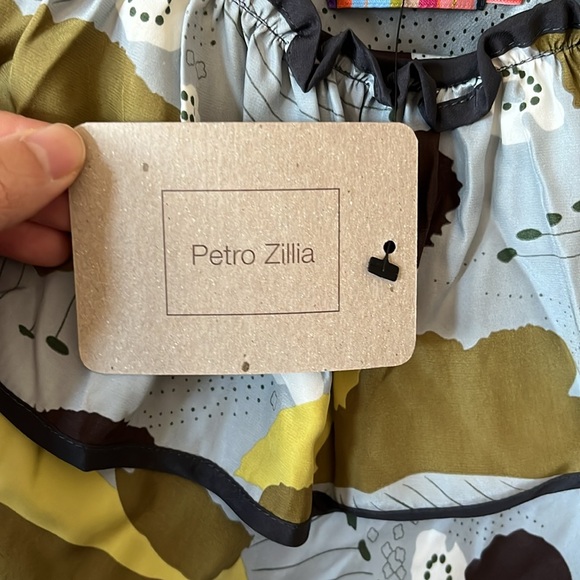 NWT Petro Zillia Kyle 100% Silk Dress Retro Scenery Floral Cold Shoulder XS - Picture 7 of 10